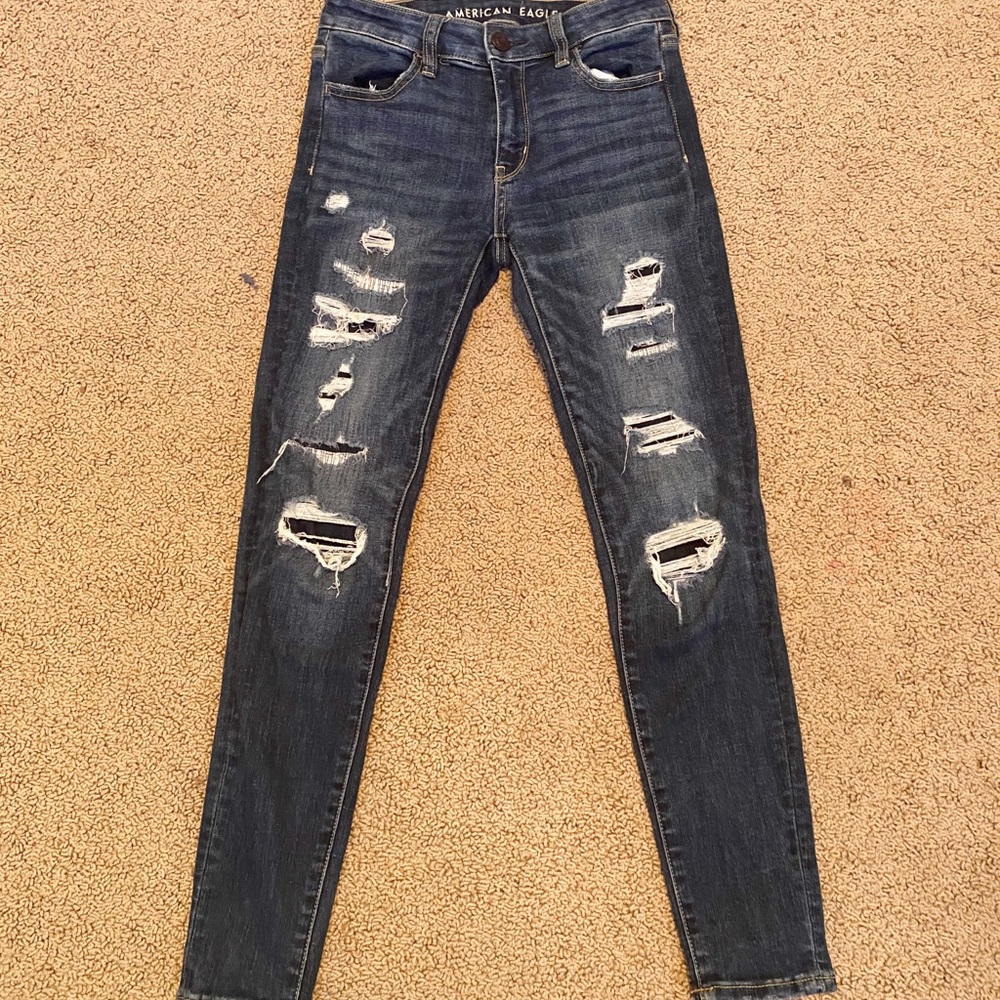 american eagle blue riped jeans 💙